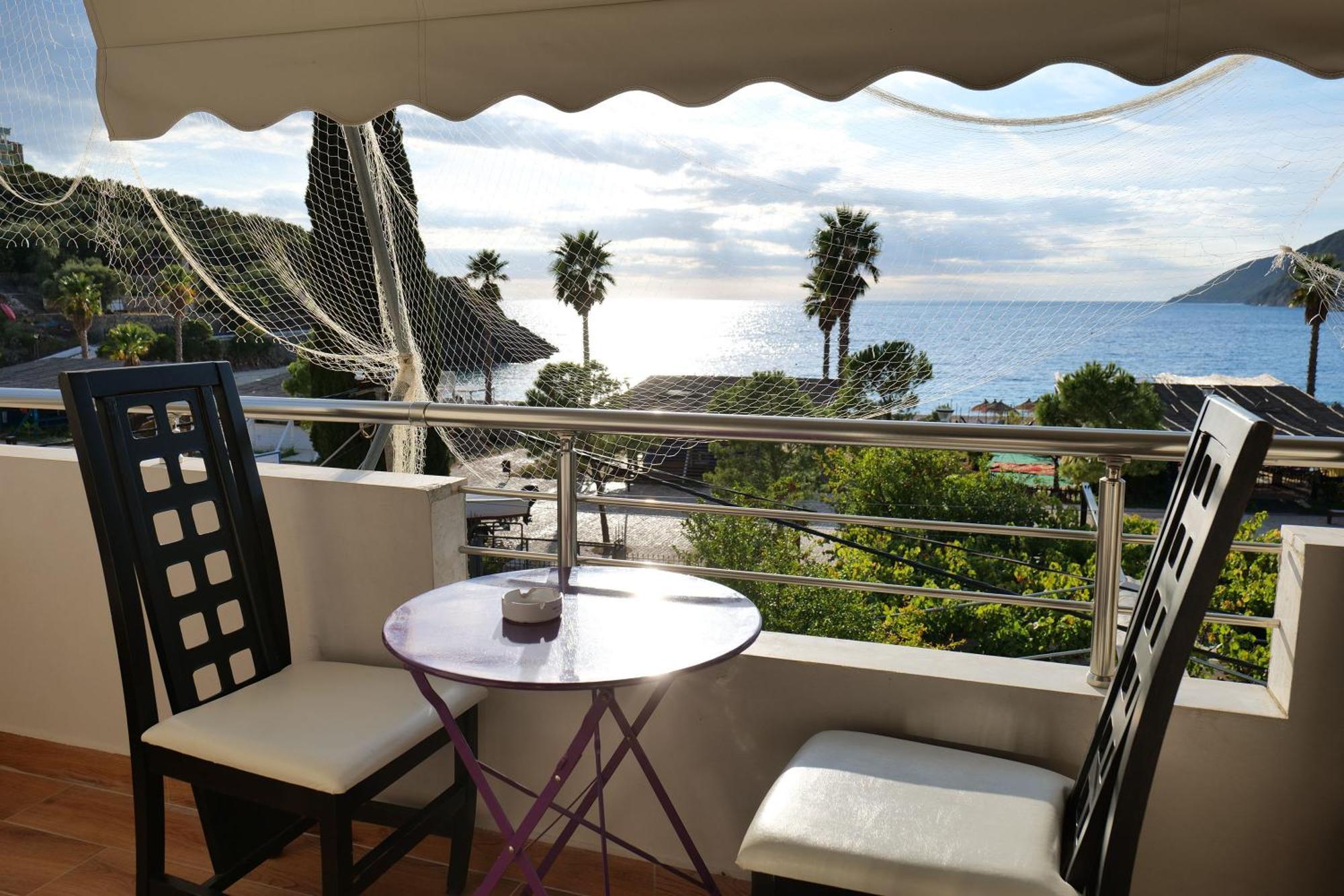 Hotel Jali Himare Esterno foto
