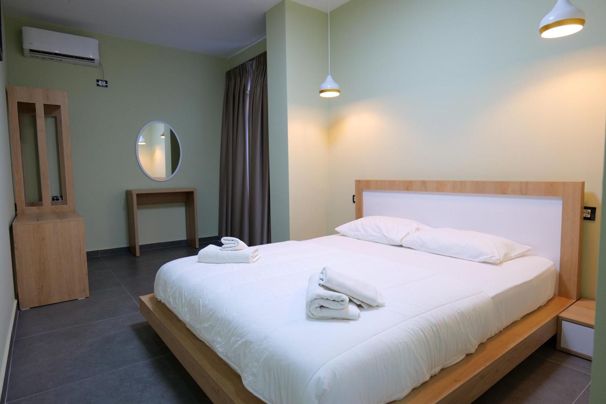 Hotel Jali Himare Esterno foto