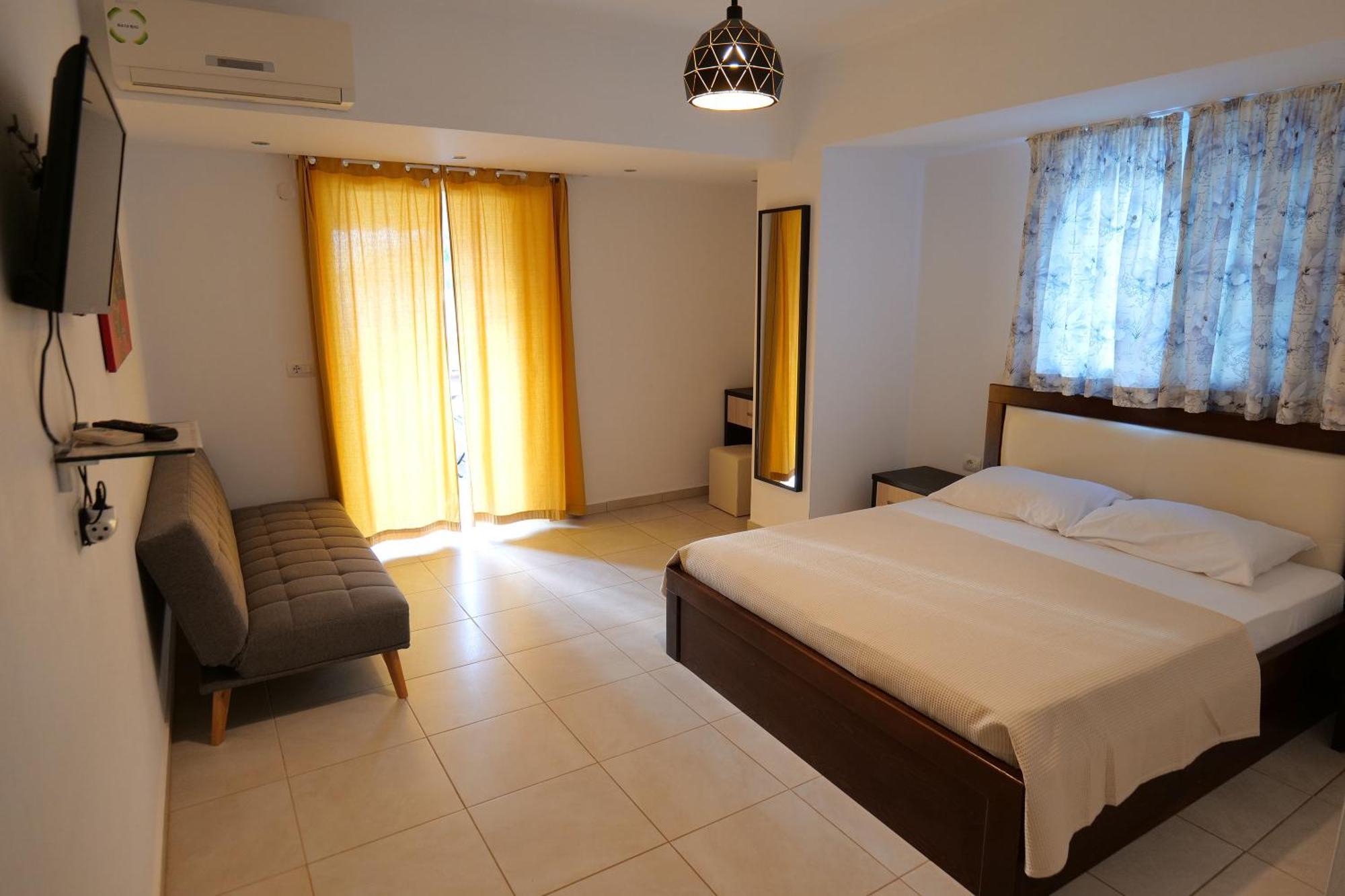 Hotel Jali Himare Esterno foto