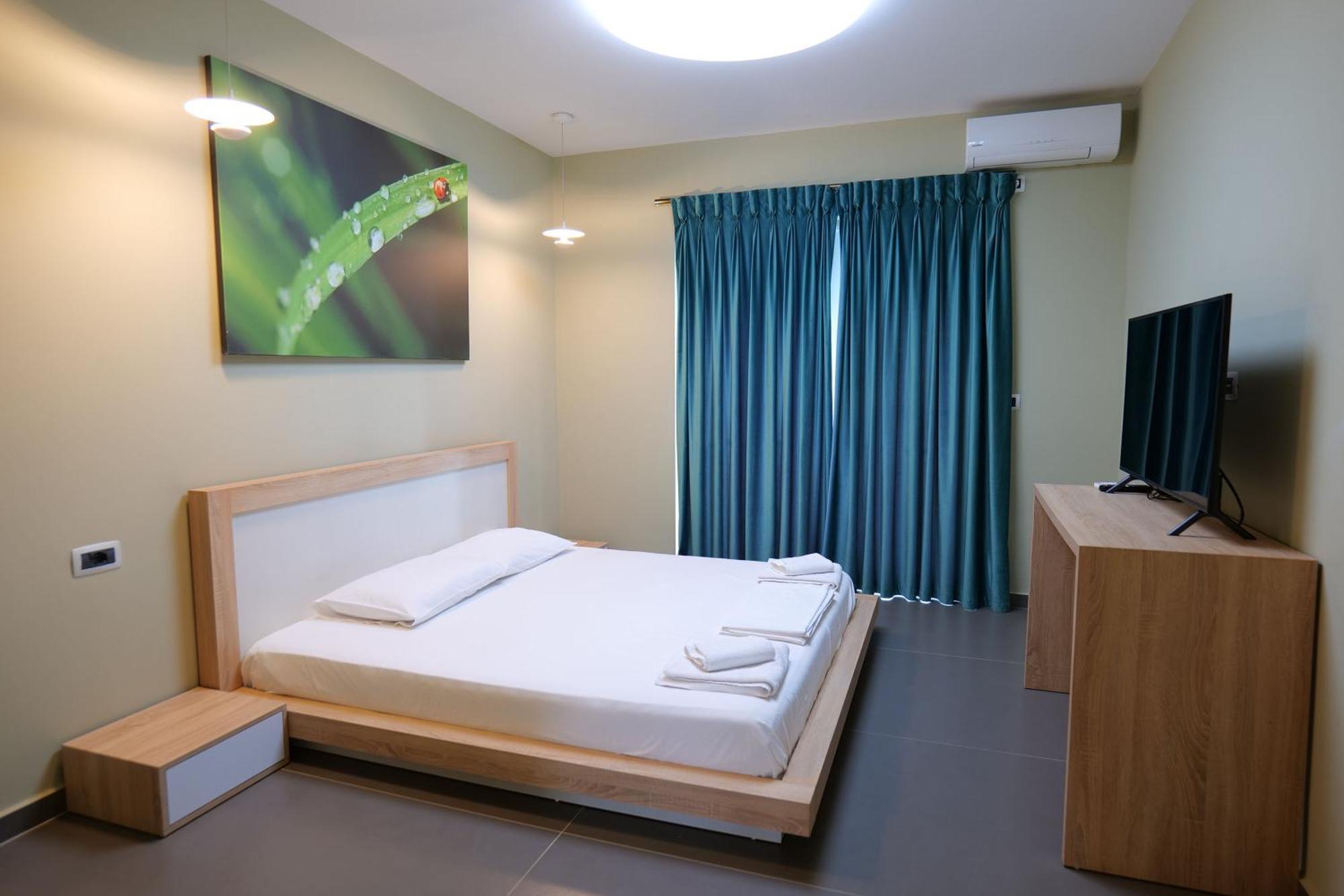 Hotel Jali Himare Esterno foto