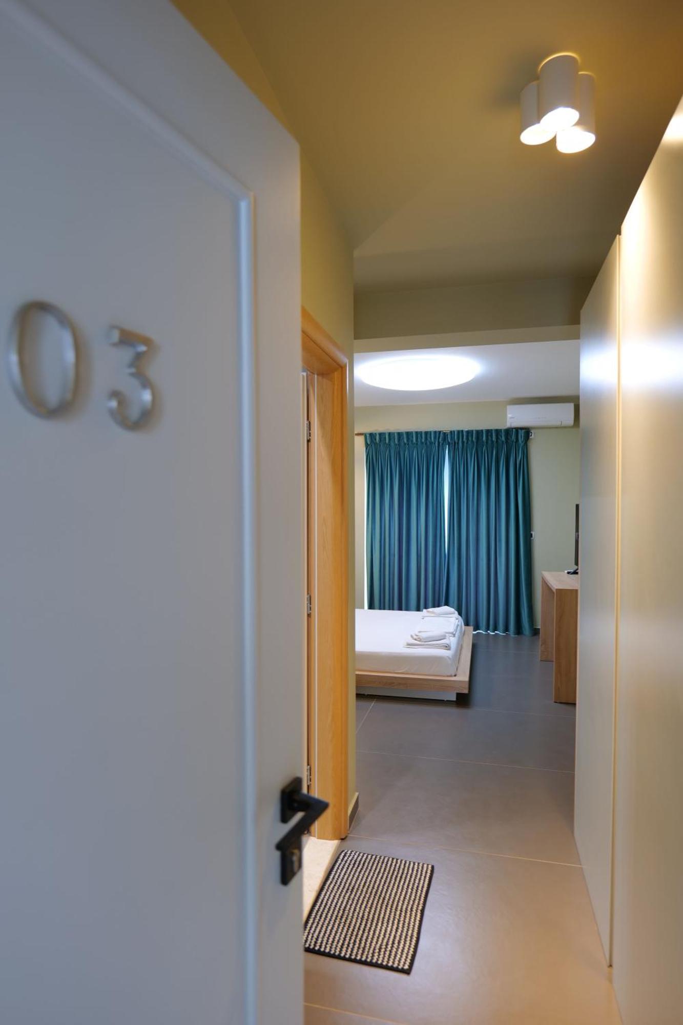 Hotel Jali Himare Esterno foto