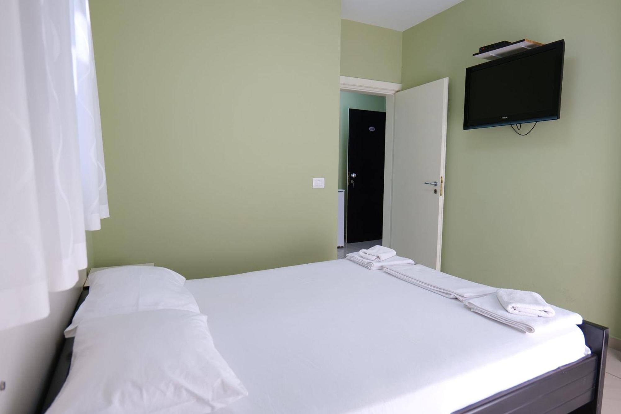 Hotel Jali Himare Esterno foto