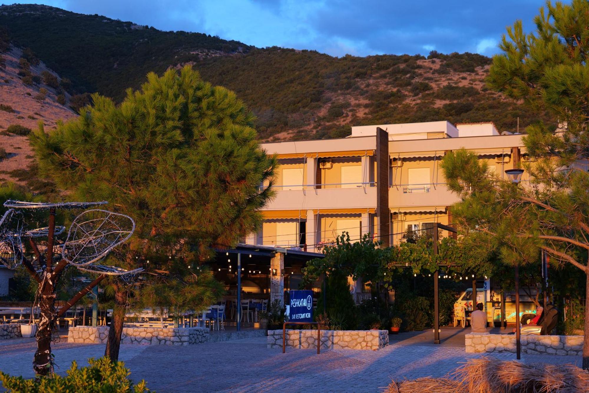 Hotel Jali Himare Esterno foto