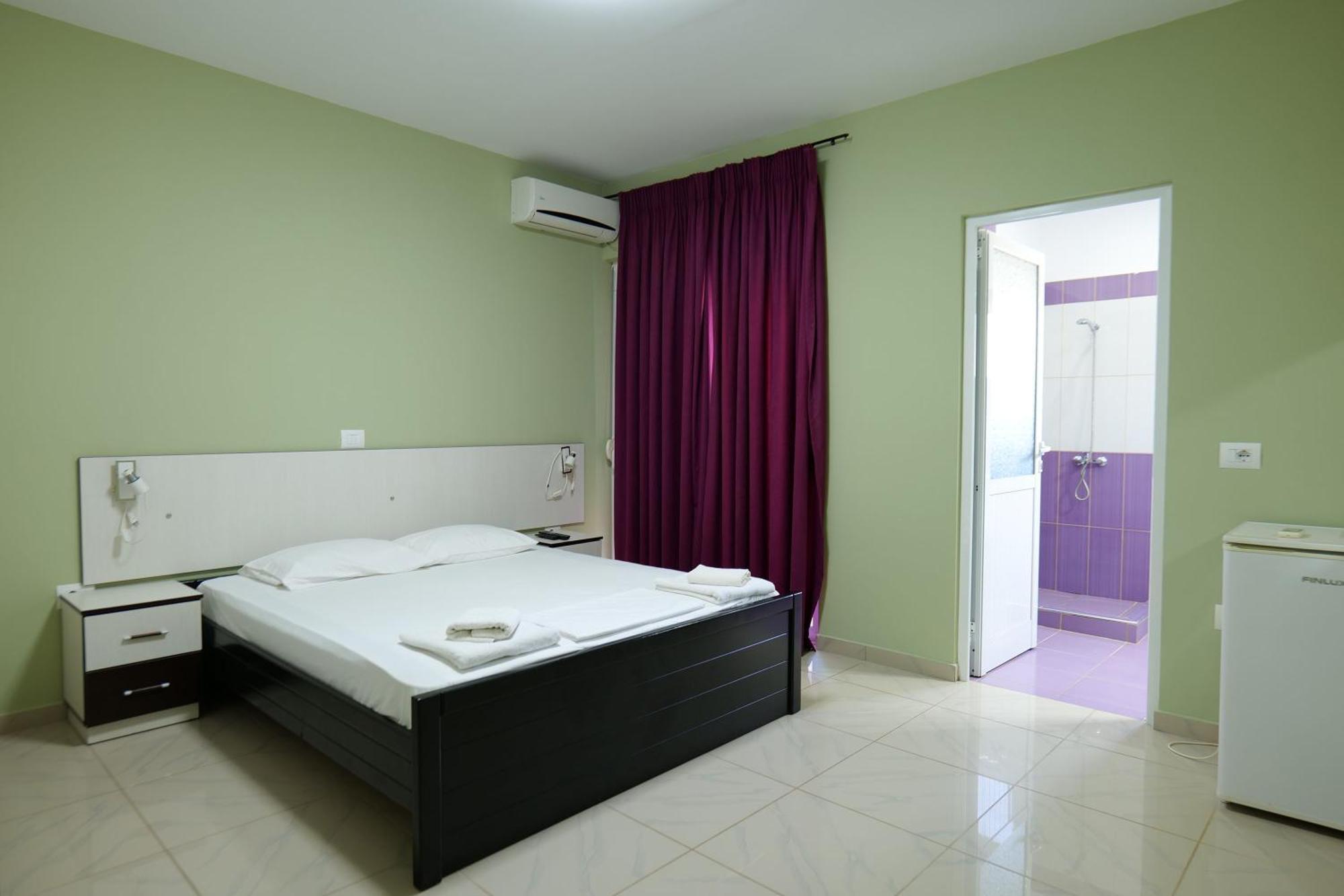 Hotel Jali Himare Esterno foto