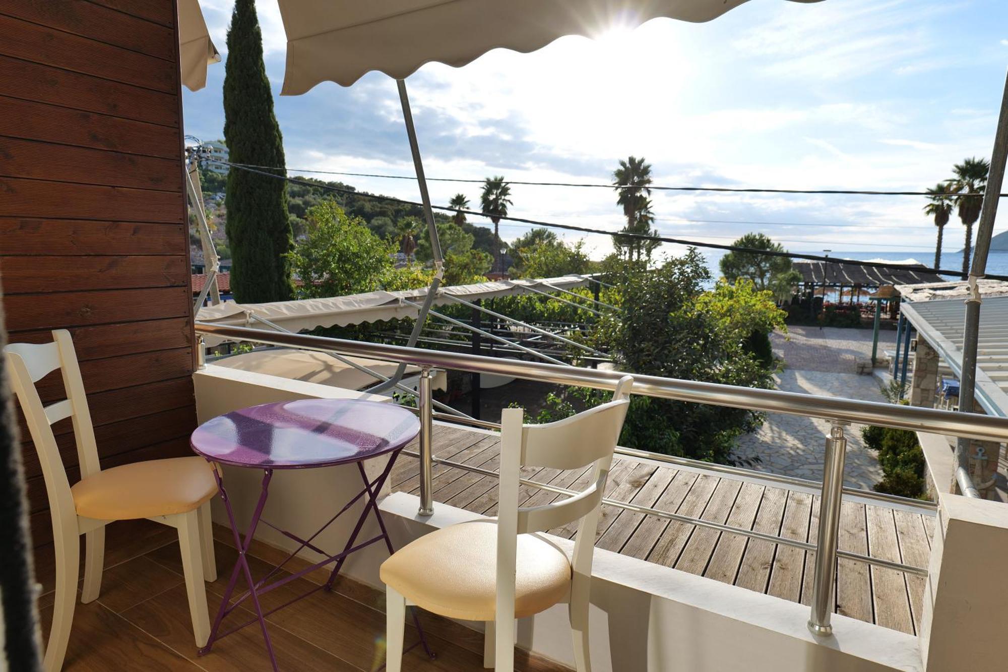 Hotel Jali Himare Esterno foto