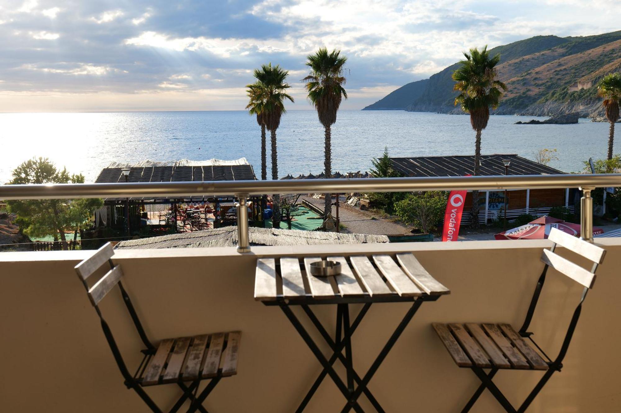 Hotel Jali Himare Esterno foto