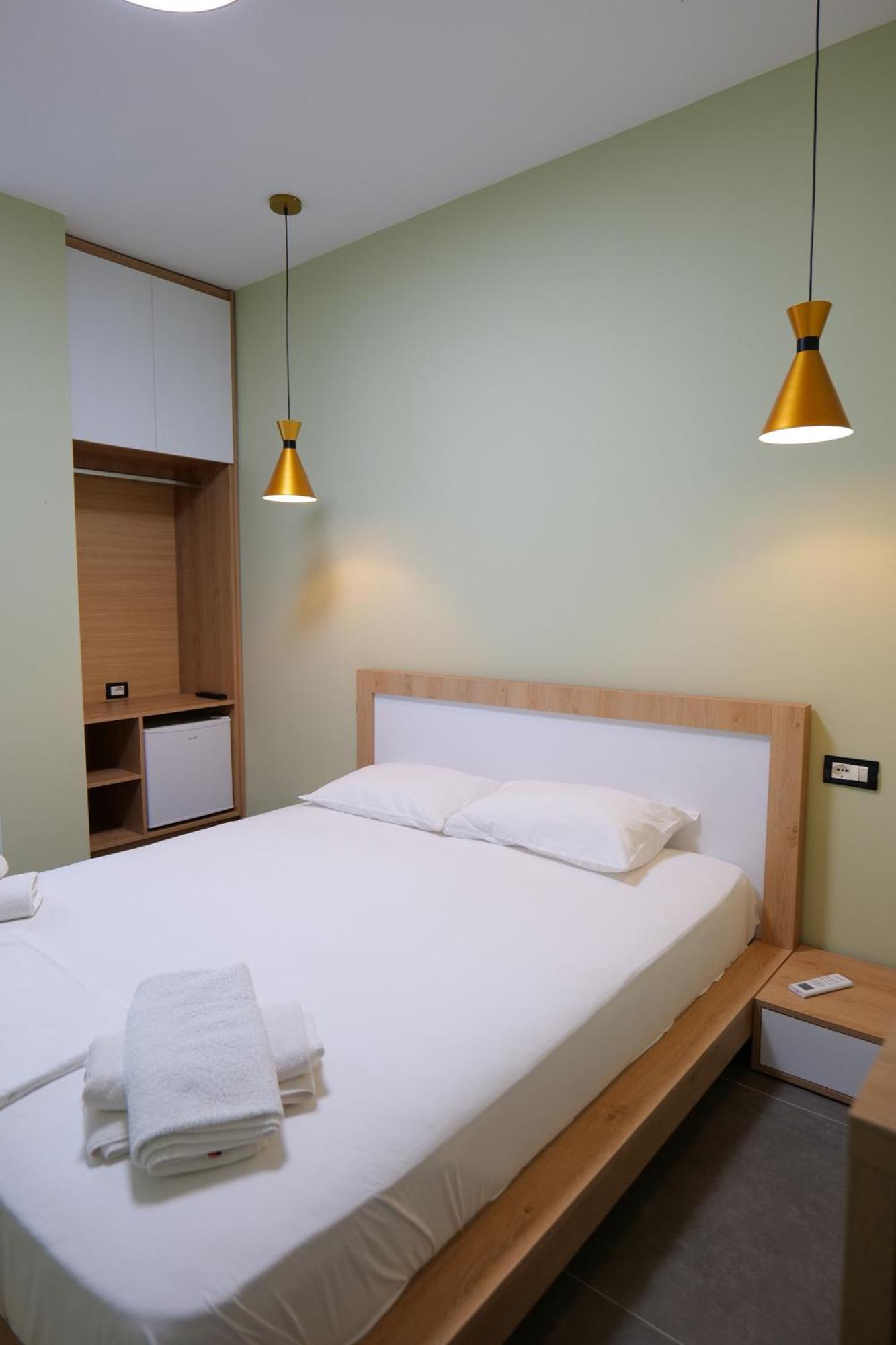 Hotel Jali Himare Esterno foto