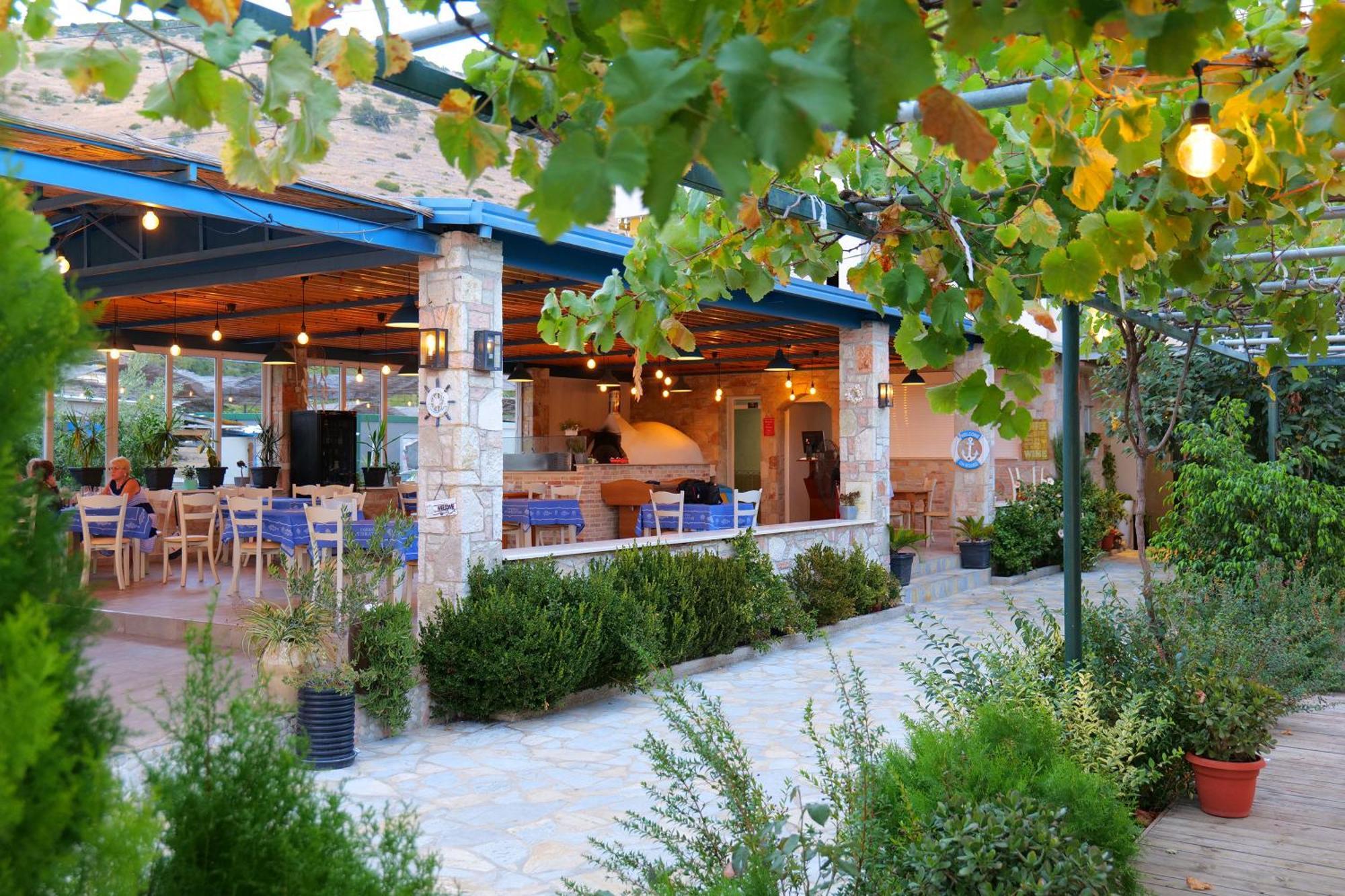 Hotel Jali Himare Esterno foto
